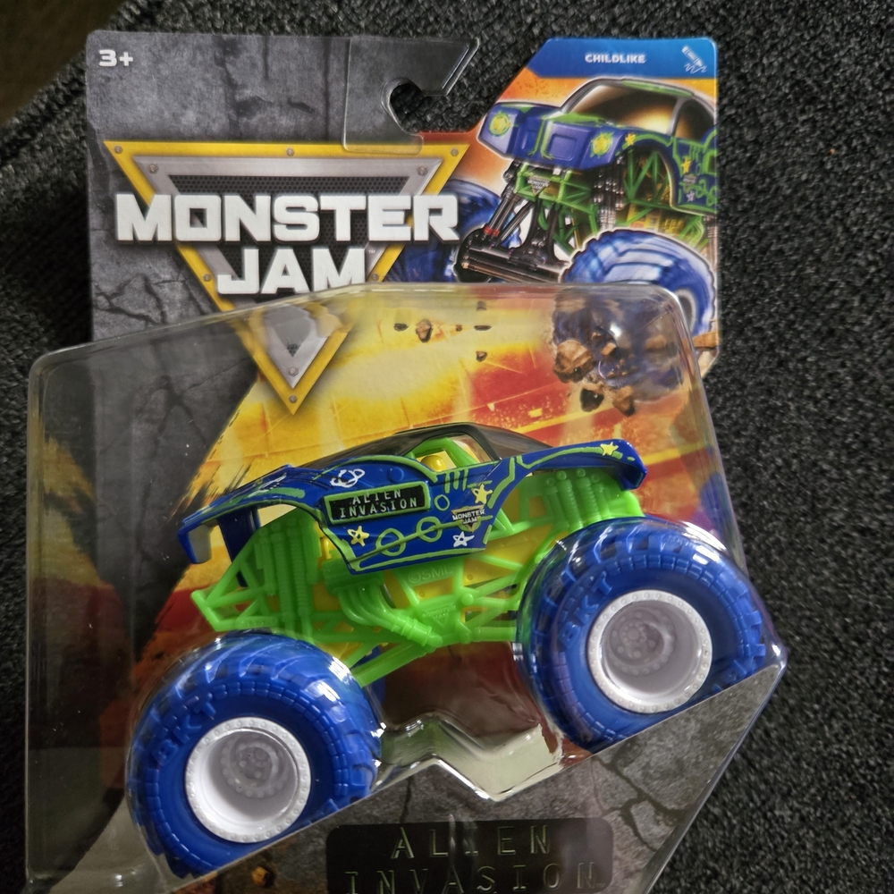 Monster Jam Alien Invasion Monster Truck Toy - Blue & Green Series 45